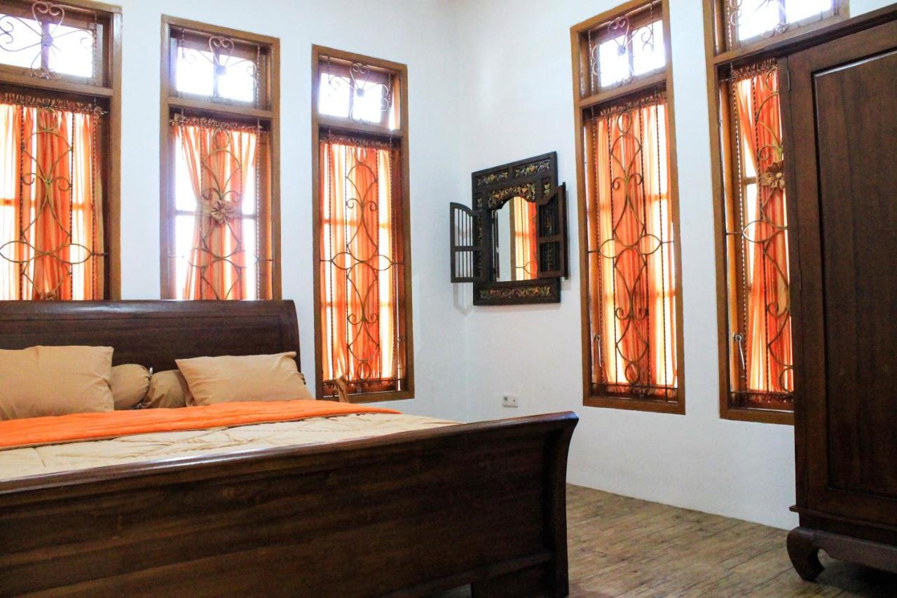 Villa Bukit Berkat Bogor Exteriör bild